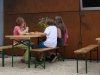 Die Kinder werden täglich mit einer warmen Mahlzeit versorgt.